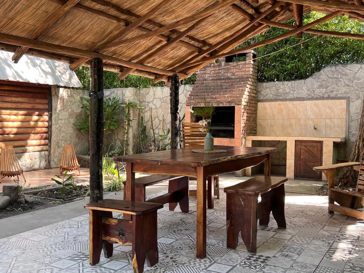 Los Platanos Cabanas & Suites Moreno Exterior photo