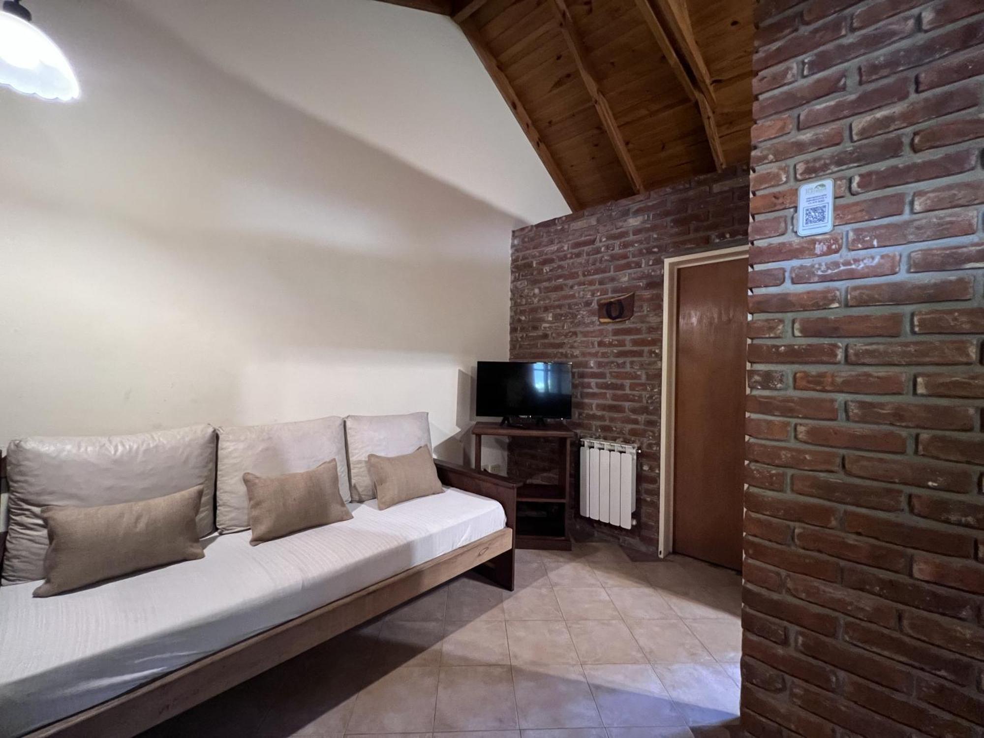 Los Platanos Cabanas & Suites Moreno Exterior photo