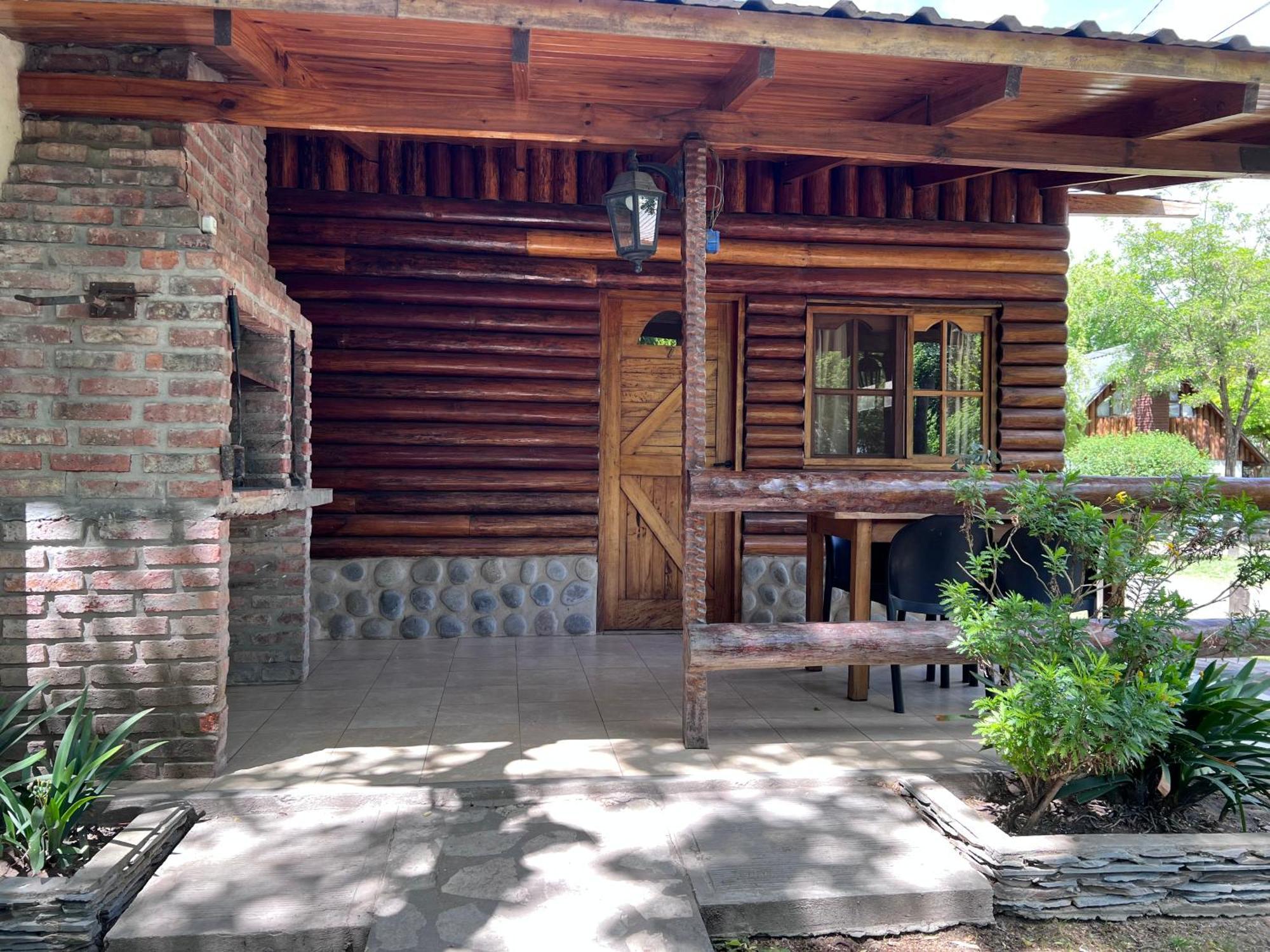 Los Platanos Cabanas & Suites Moreno Exterior photo