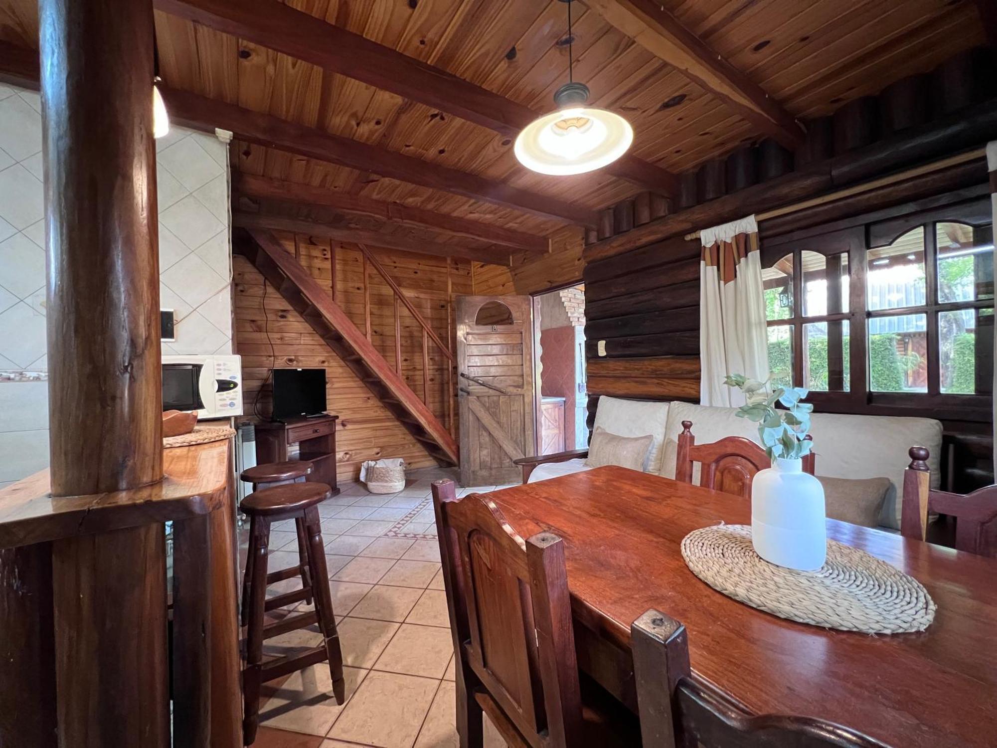 Los Platanos Cabanas & Suites Moreno Exterior photo