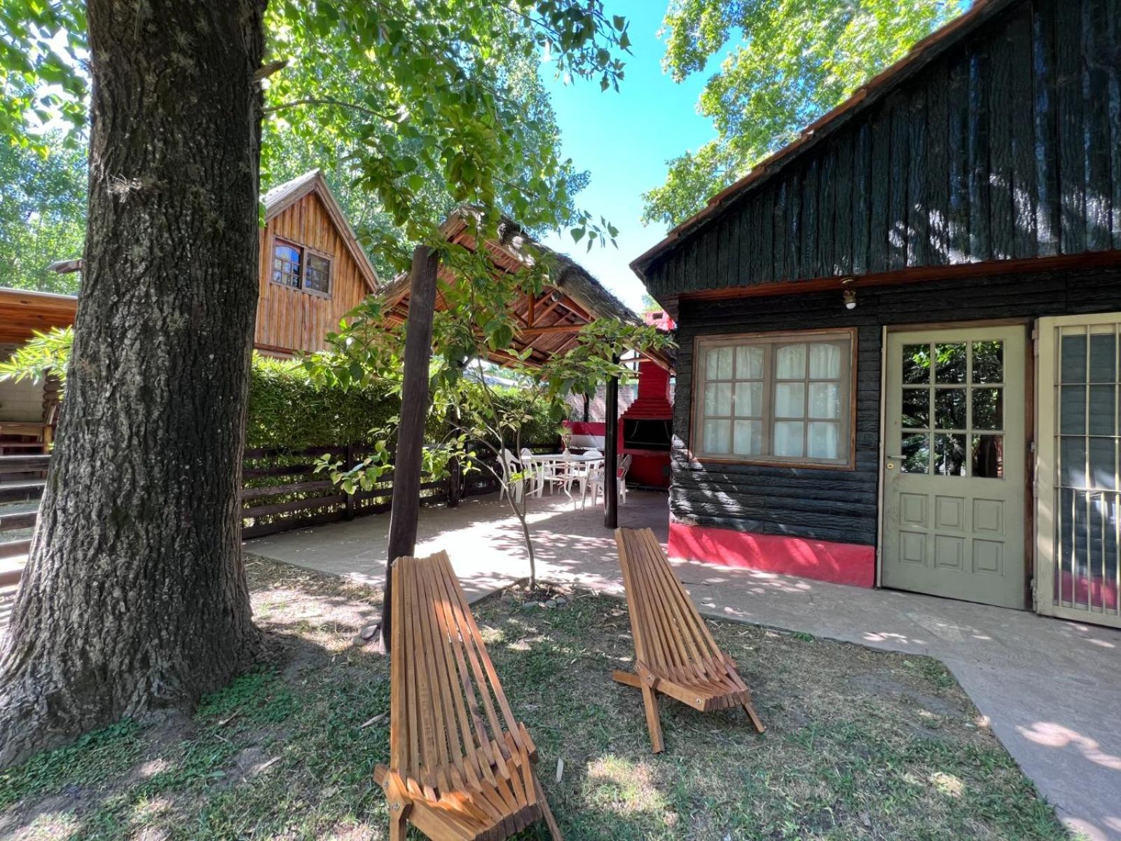 Los Platanos Cabanas & Suites Moreno Exterior photo